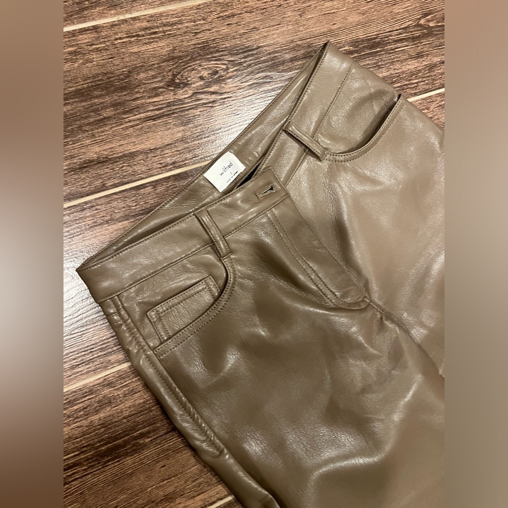 Brown Leather Aritzia Pants. Size 2. Never worn.